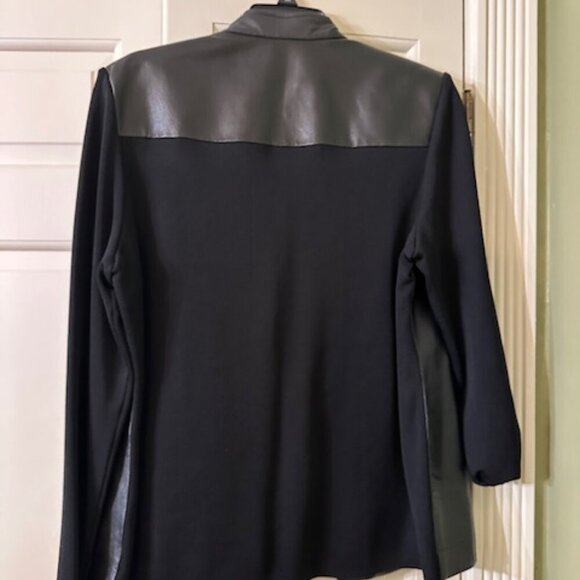 Peter Nygard Jacket - Picture 2 of 2